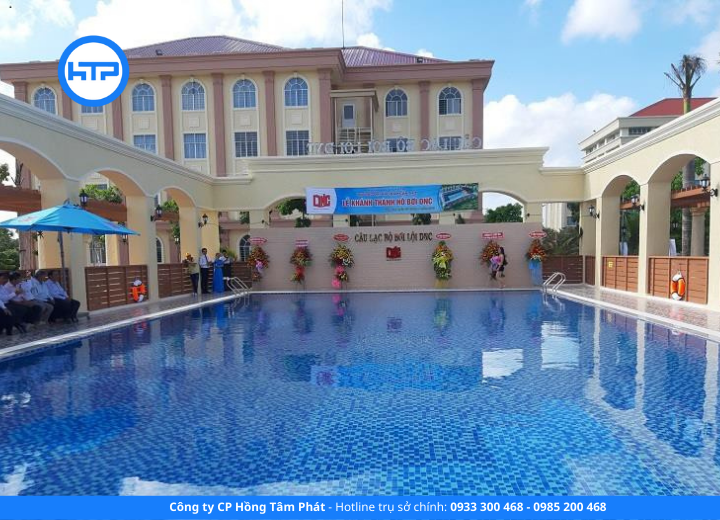 chà ron hồ bơi chống bụi bẩn