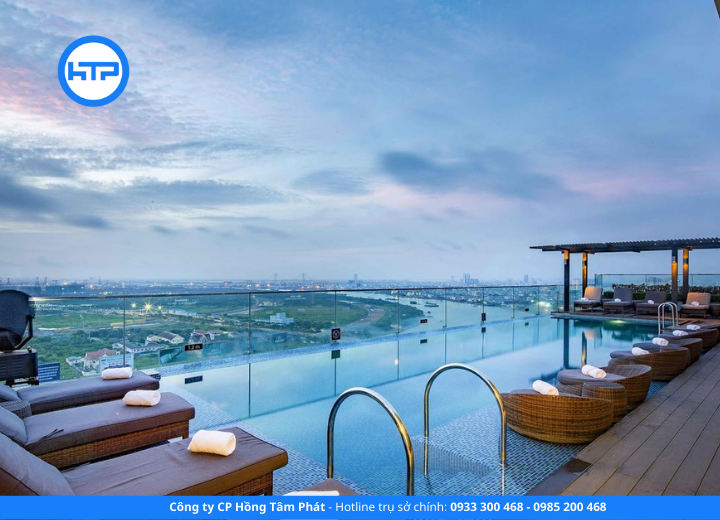 tẩy ố ron hồ bơi
